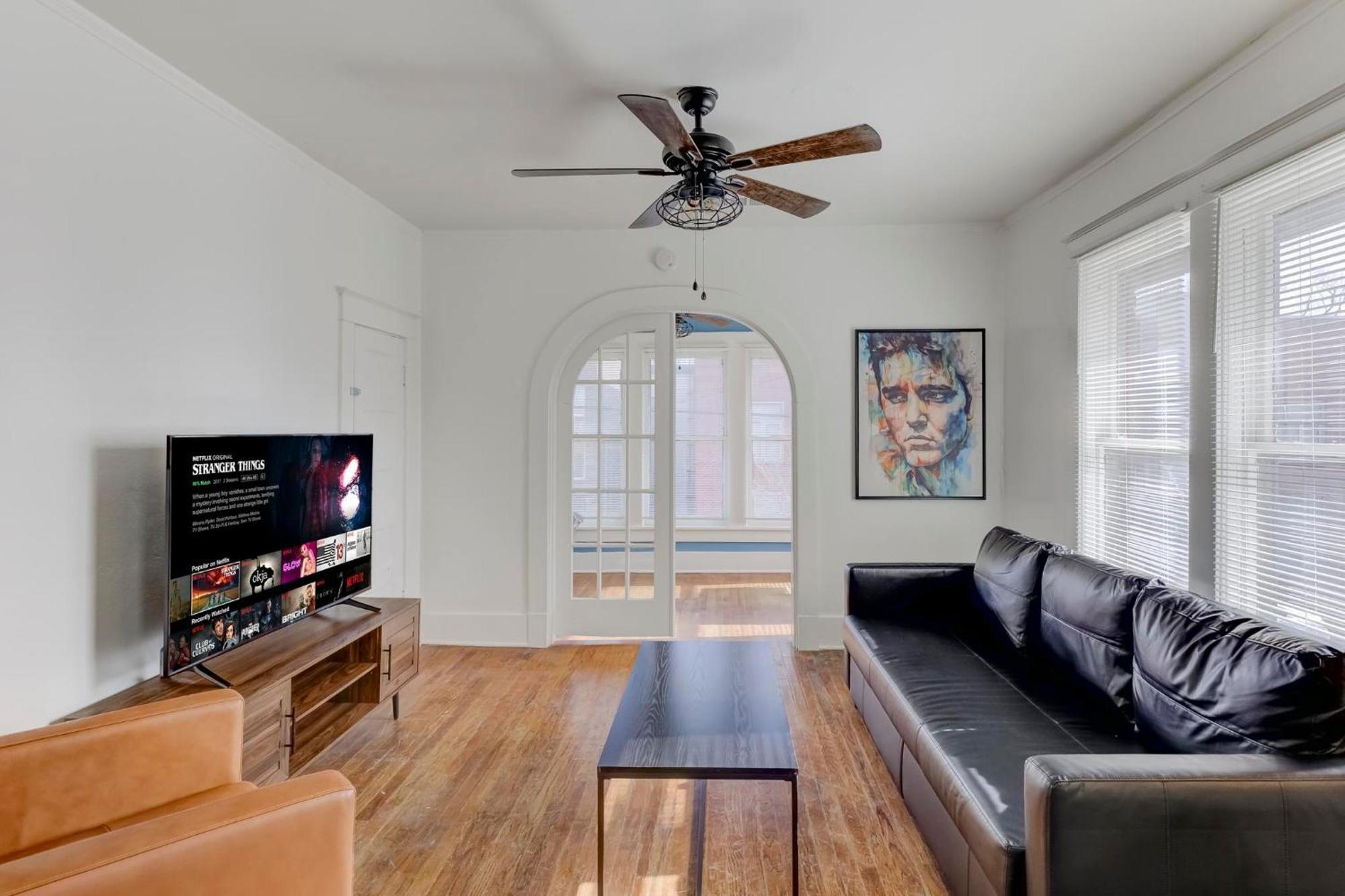 Charming Cooper-Young Flat In The Heart Of Memphis Exterior foto