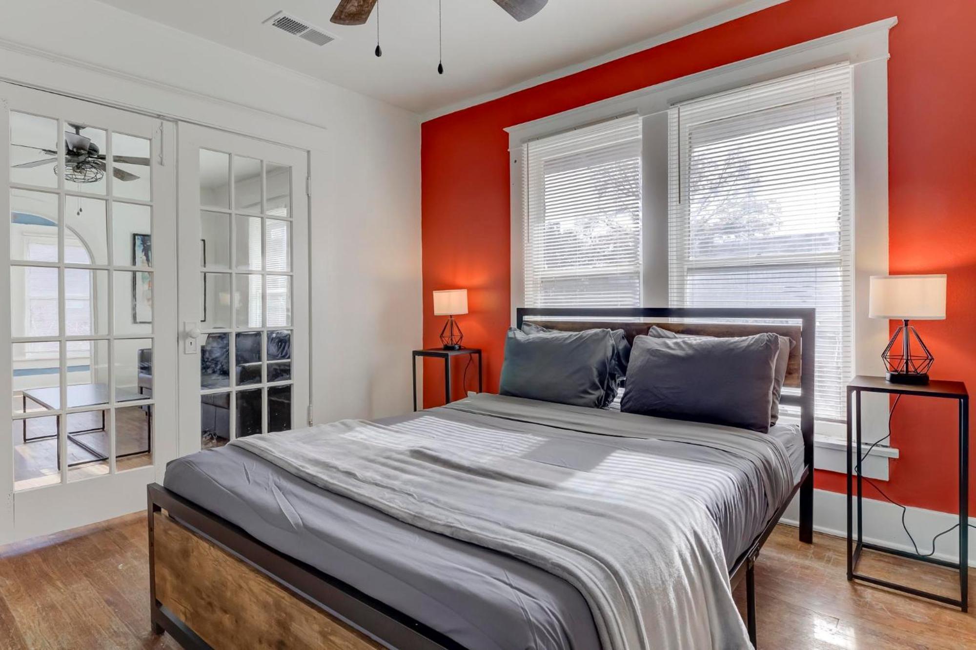 Charming Cooper-Young Flat In The Heart Of Memphis Exterior foto