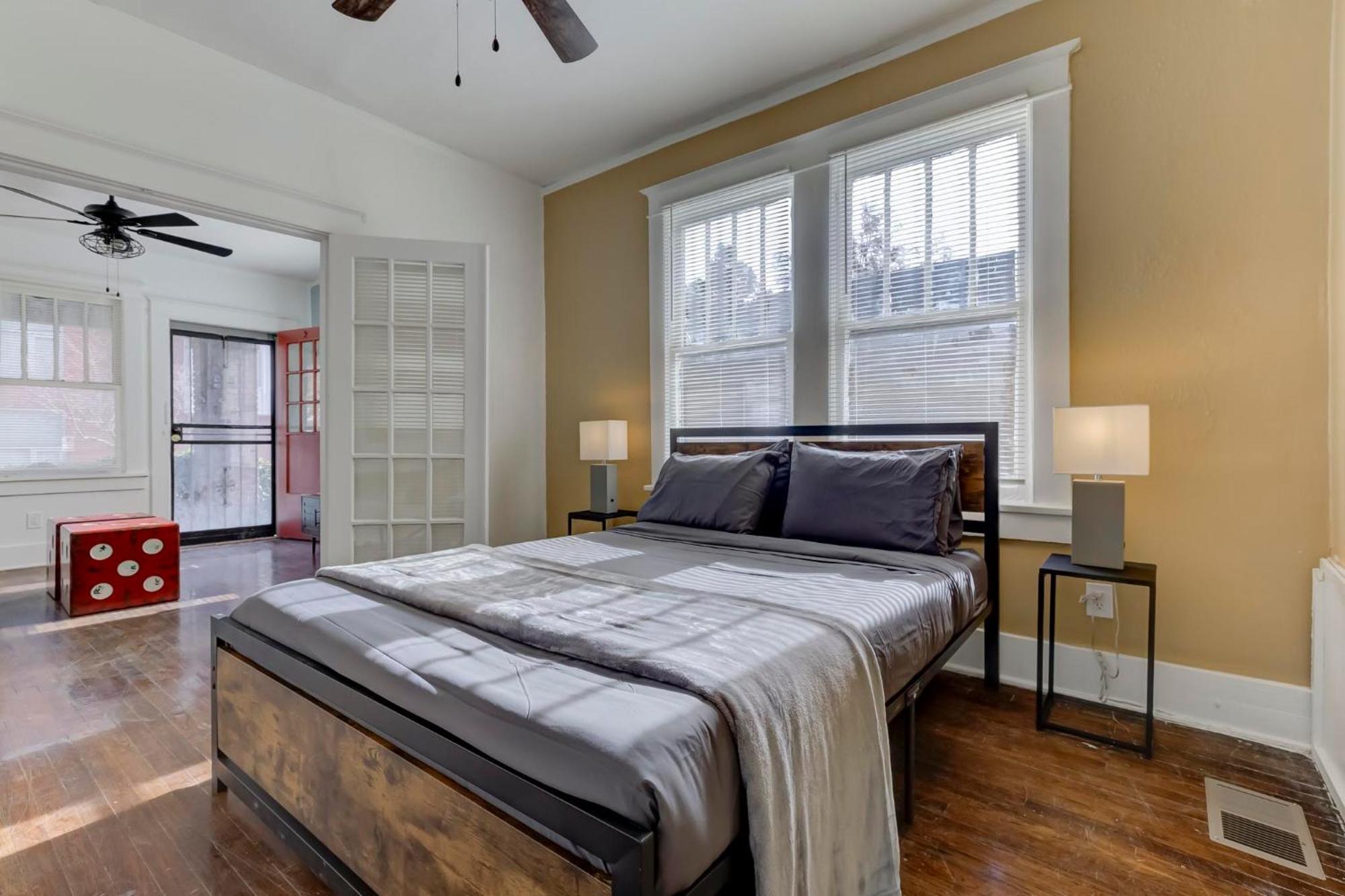 Charming Cooper-Young Flat In The Heart Of Memphis Exterior foto