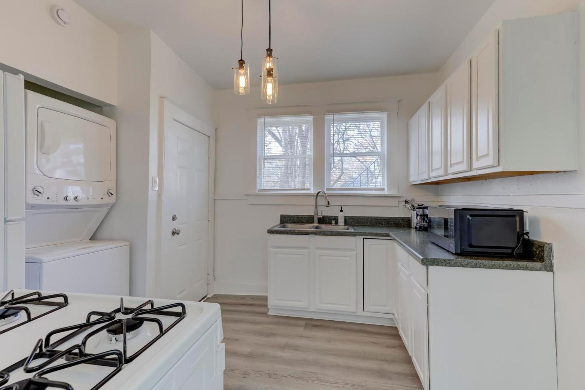Charming Cooper-Young Flat In The Heart Of Memphis Exterior foto